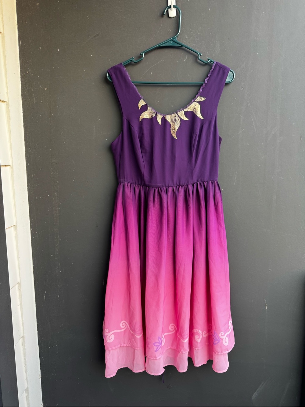 NWT Hot Topic Her Universe Destination Disney Tangled Ombré Dres